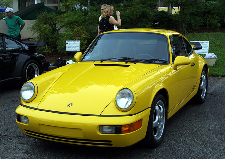 Mark T's Fly Yellow RSA winning second place in the 2003 PCA Parade National Concours.